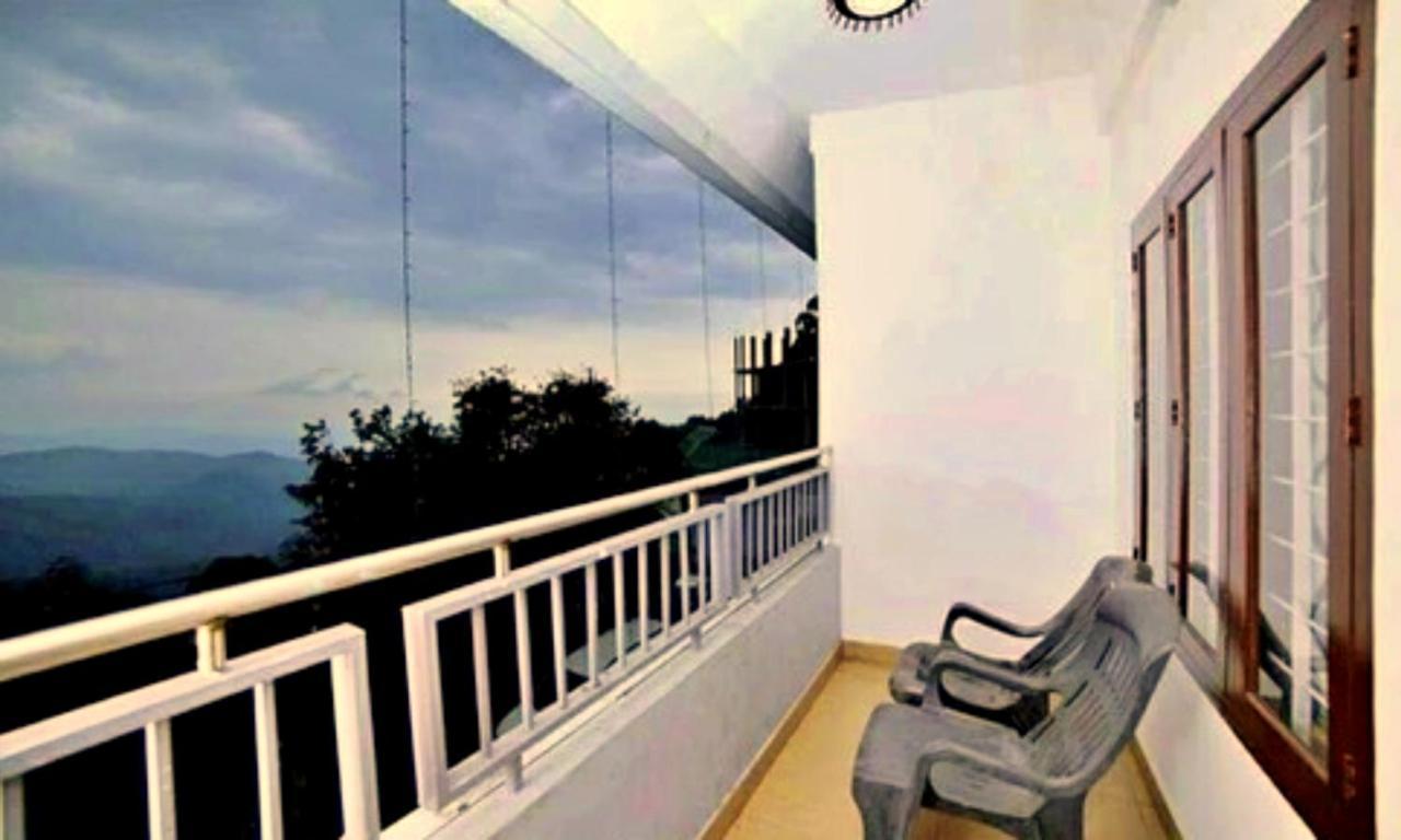 Hôtel Red Castle Munnar Extérieur photo